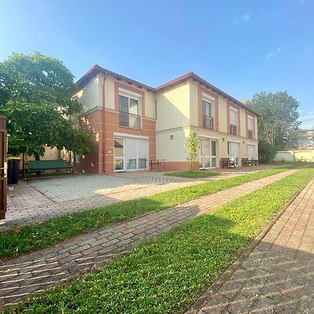 Hajnal Vendeghaz Apartman Hajdúszoboszló Kültér fotó