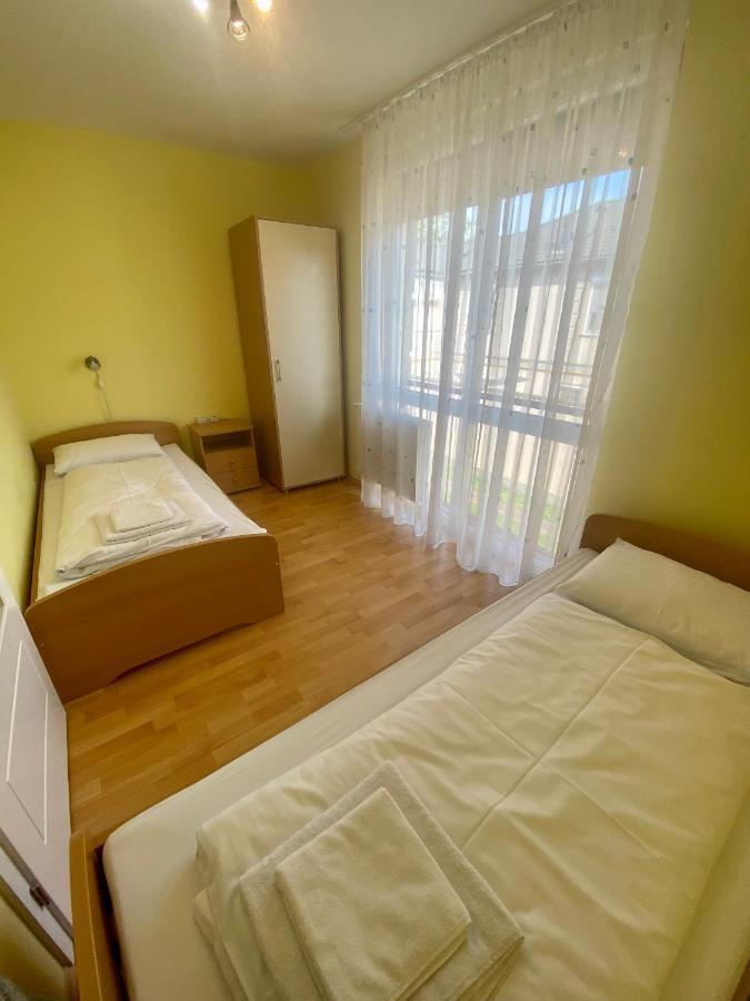 Hajnal Vendeghaz Apartman Hajdúszoboszló Kültér fotó