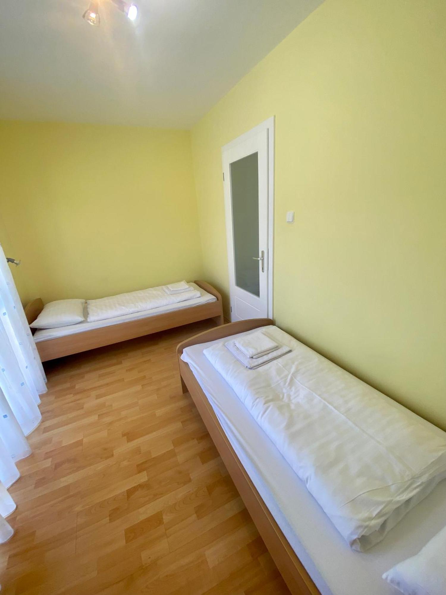 Hajnal Vendeghaz Apartman Hajdúszoboszló Kültér fotó